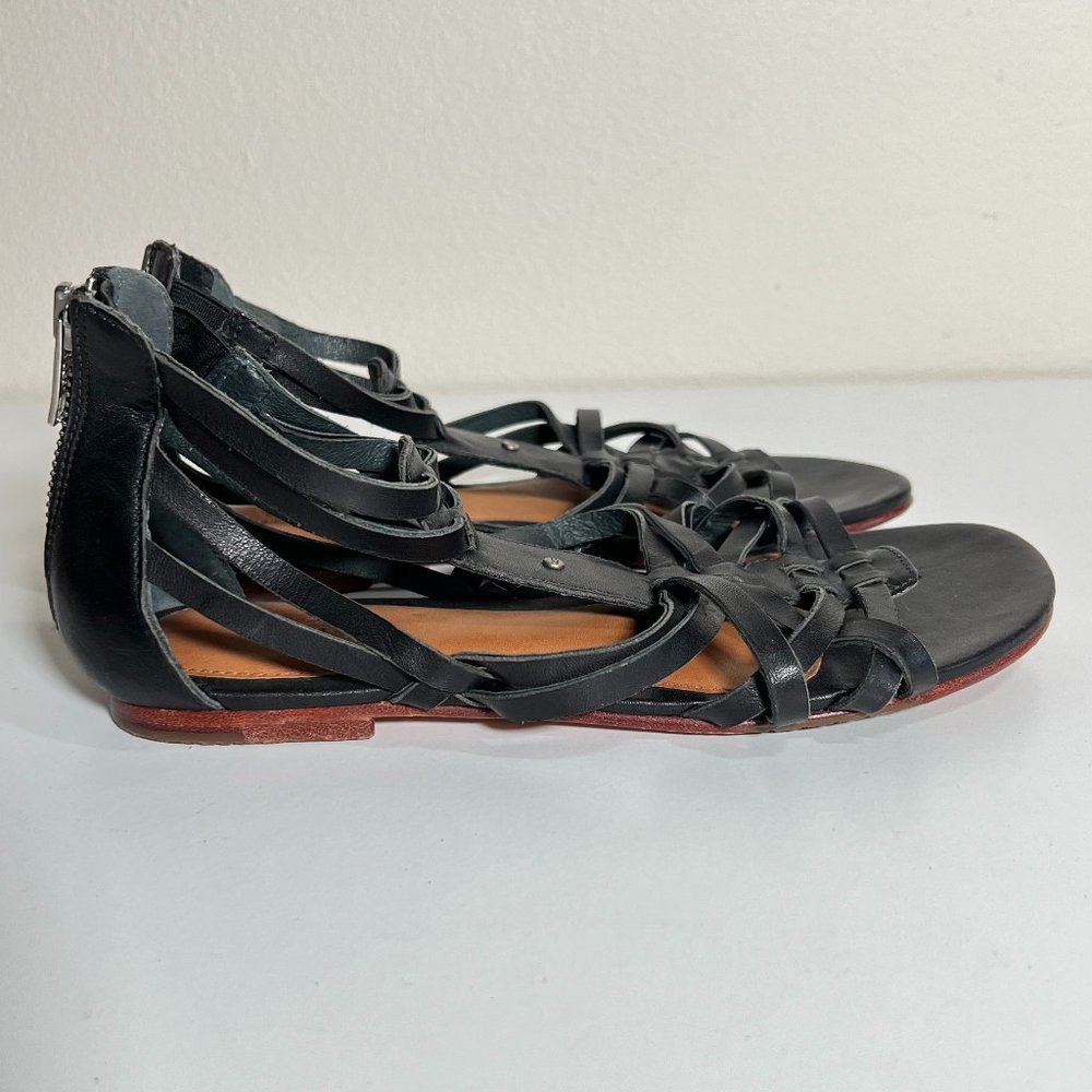 UGG Gladiator Sandals Size 6 Black
